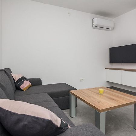 Apartment Spanic 1 Vir Exterior foto